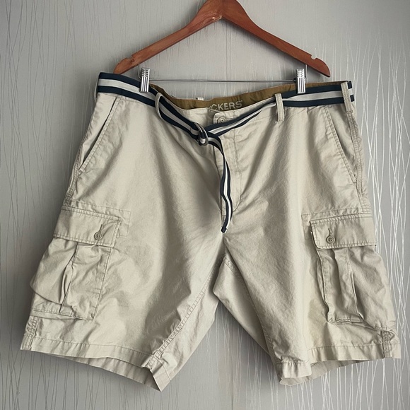 Dockers Men's Cargo Shorts Size 44 Beige with Belt Casual - Picture 1 of 10